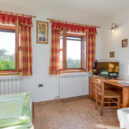 Apartment Tourist Farm Tonin - - Happy Smarje (Koper)