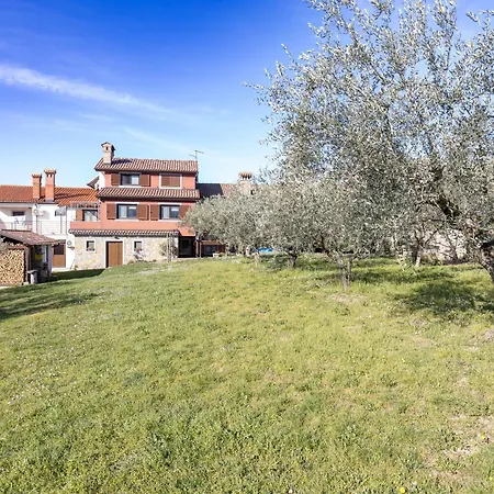 Apartment Tourist Farm Tonin - - Happy *
