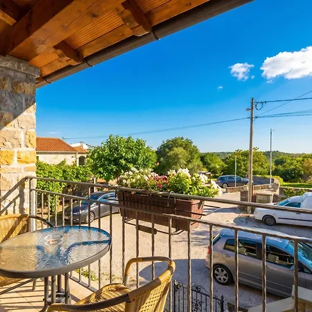 Apartment Tourist Farm Tonin - - Happy *