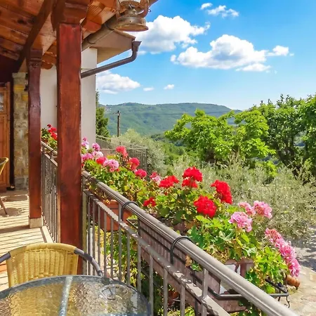 Tourist Farm Tonin - - Happy