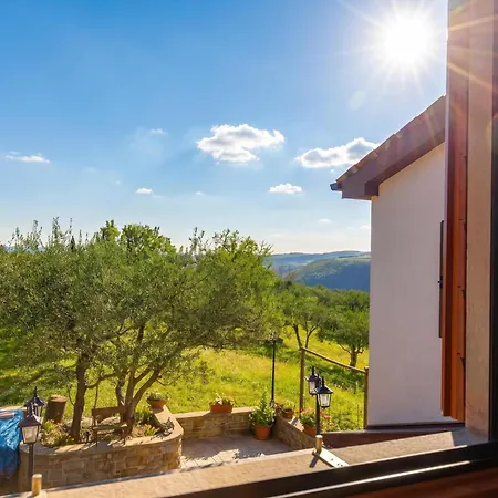 Tourist Farm Tonin - - Happy