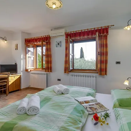 Lejlighed Tourist Farm Tonin - - Happy