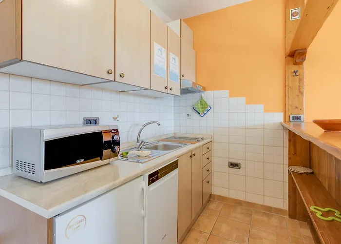 Tourist Farm Tonin - - Happy