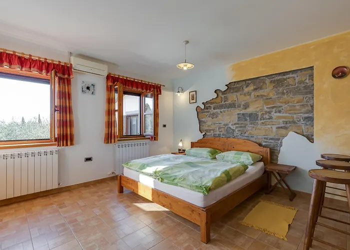 Tourist Farm Tonin - - Happy *