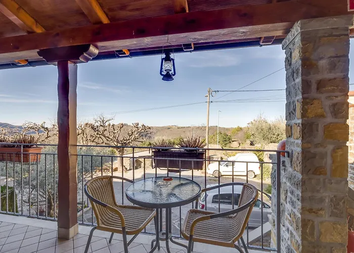 Tourist Farm Tonin - - Happy *