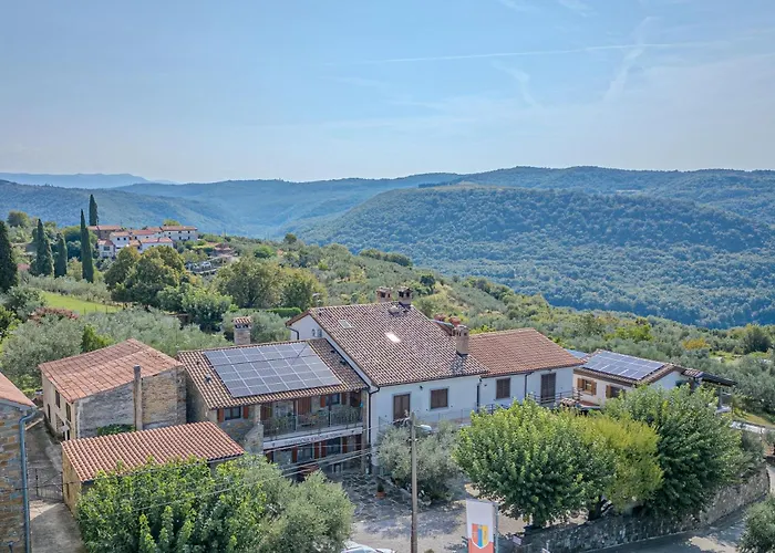 Tourist Farm Tonin - - Happy דירה Šmarje